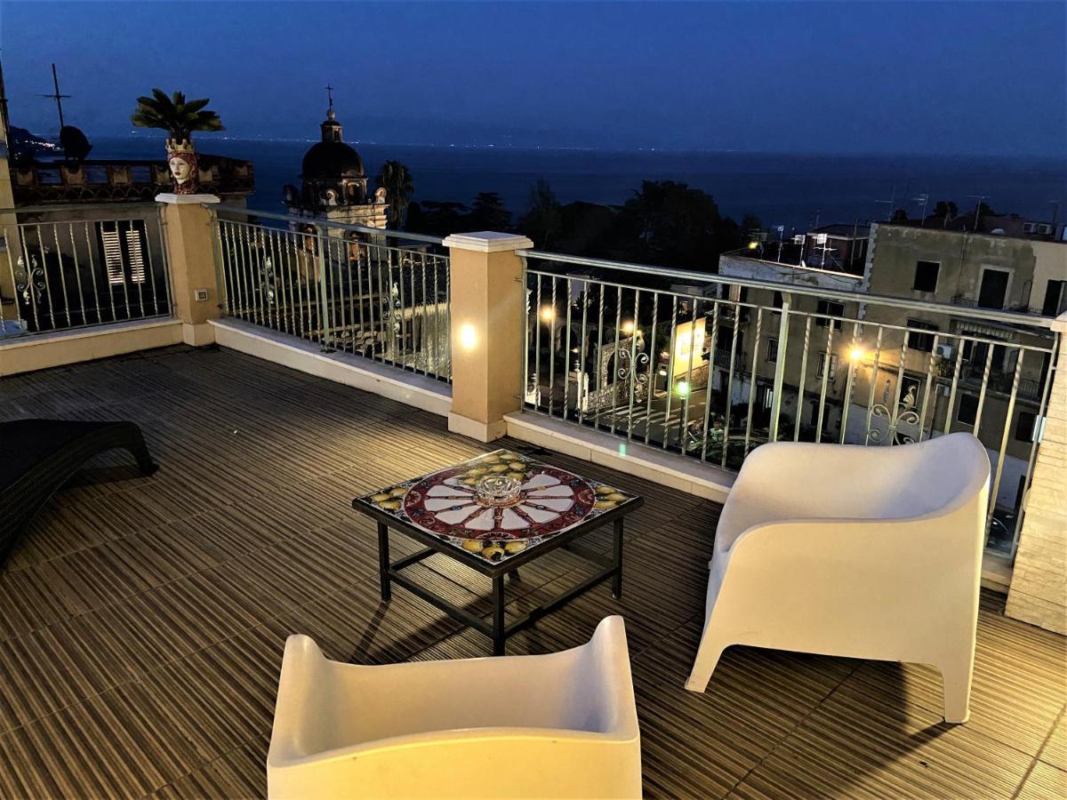 I Due Grifoni Studio Flat Taormina Dış mekan fotoğraf